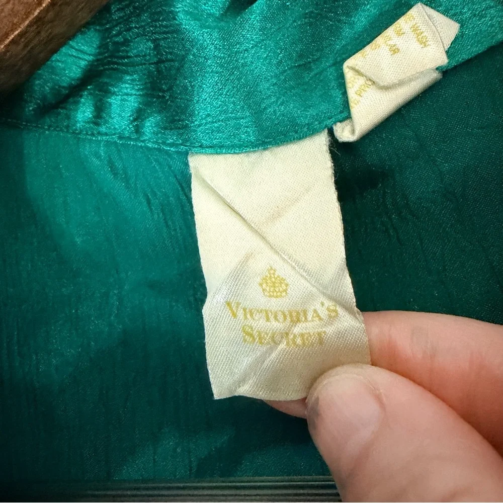 VICTORIA’S SECRET Women’s Size M Pajama Top Shirt VINTAGE Button Close Green